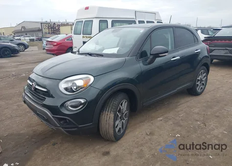 2020 Fiat 500X Trekking Awd z USA, uszkodzony, nr VIN ZFBNFYB14LP856750
